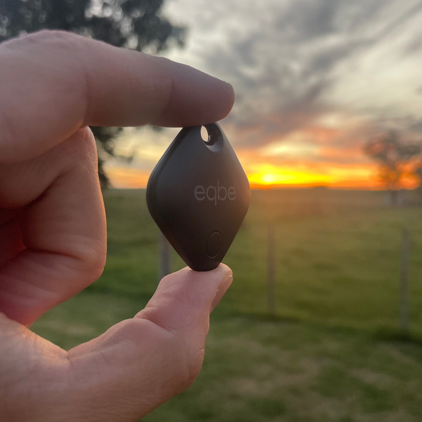 eqbe Tag Negro - Localizador Smart para Android
