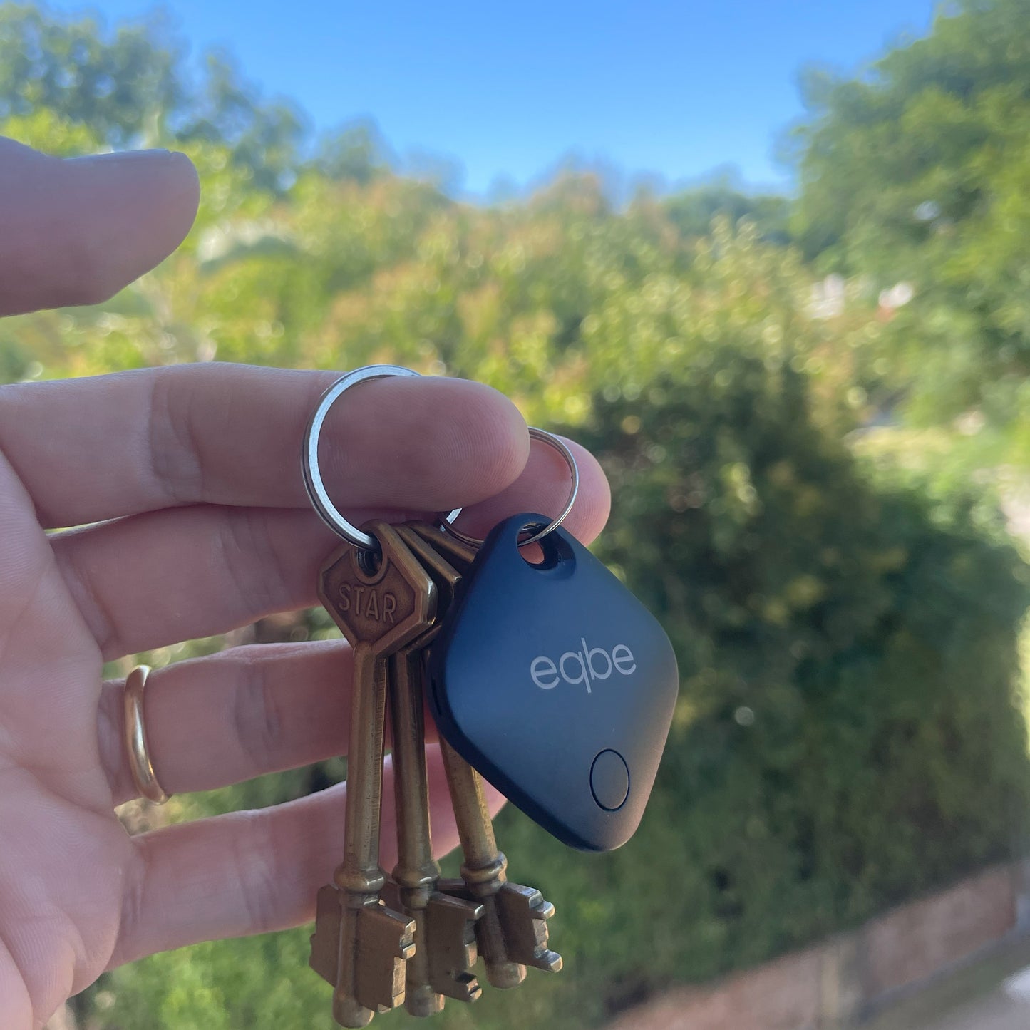 eqbe Tag Negro - Localizador Smart para iPhone